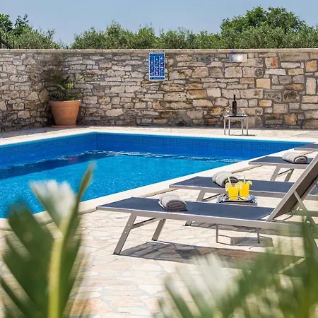 别墅 Leonardelli *