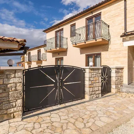 别墅 Leonardelli *